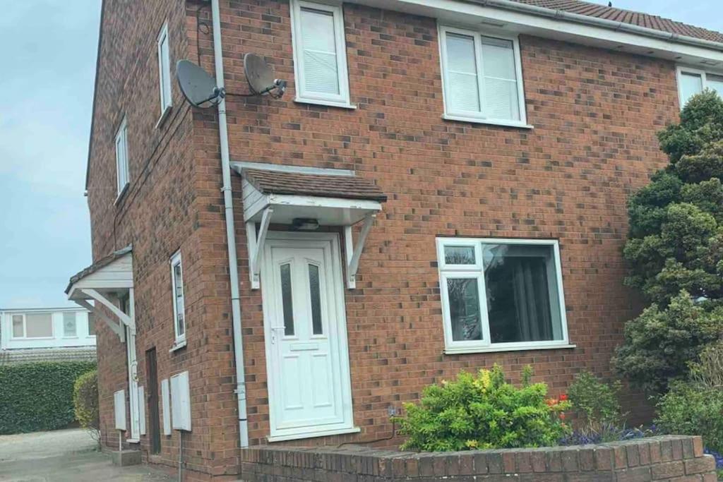 Cayton Village Hide Away Exterior foto